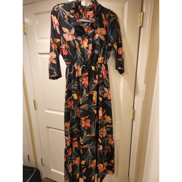 floral maxi dress - Picture 1 of 4